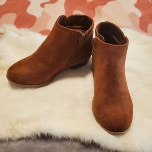 Girls brown bootie👢🤩